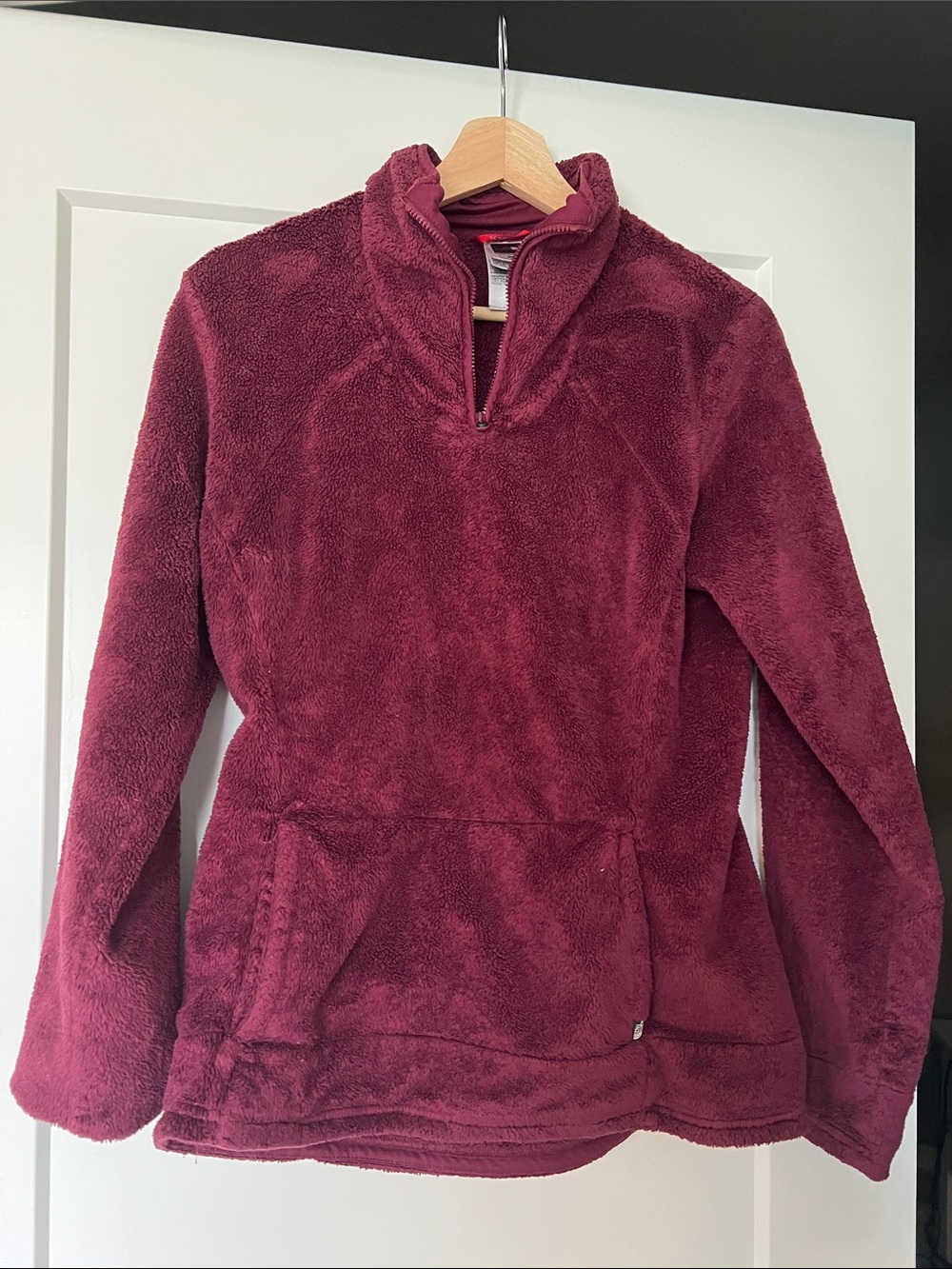 The North Face Women's Plush Quarter-Zip Fleece - Maroon